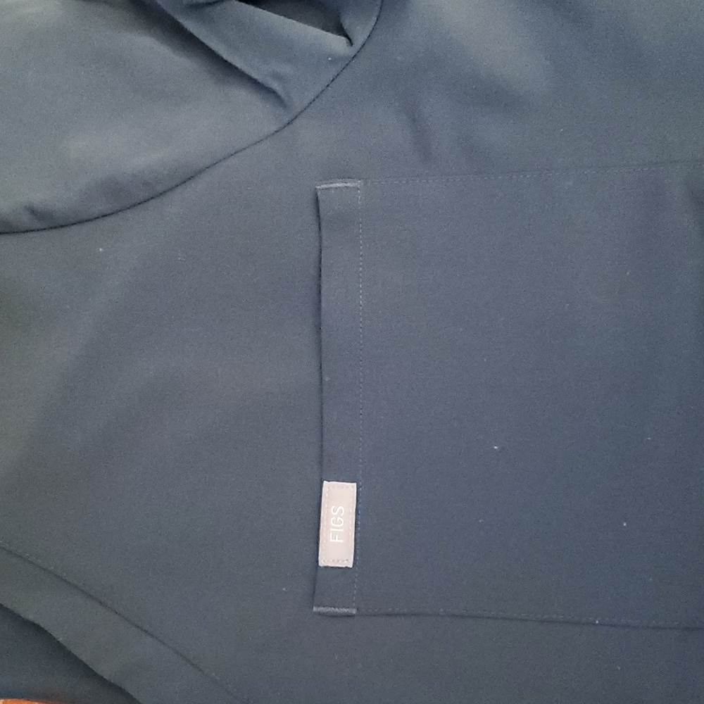 Figs Scrubs Tops XL